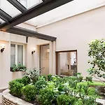 Jardin De Cluny 4*