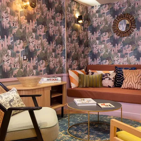 호텔 Jardin De Cluny 4*
