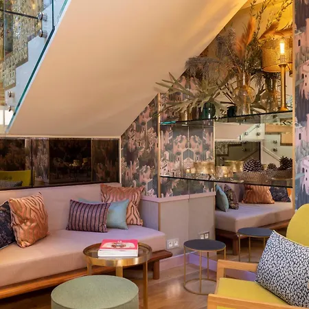 Jardin De Cluny Otel