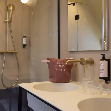 Jardin De Cluny Otel