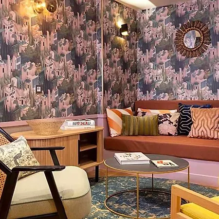 Ξενοδοχείο Jardin De Cluny 4*