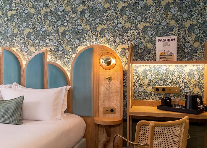 ホテル Jardin De Cluny パリ