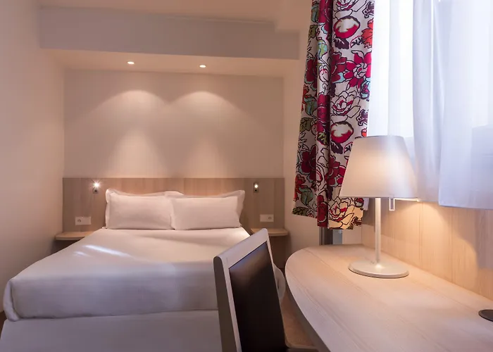 ホテル Jardin De Cluny