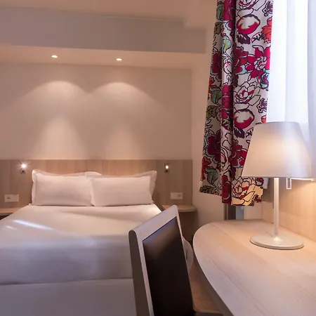 Otel Jardin De Cluny